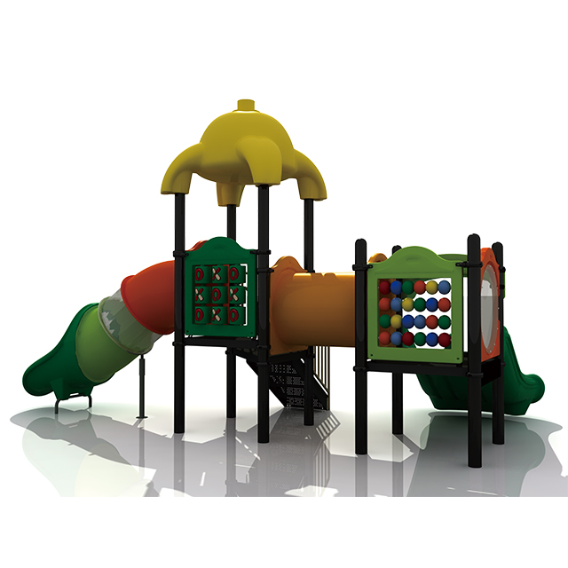 スライドプレイセット屋外機器を備えたアドベンチャーパーク子供用森林遊び場