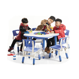 幼稚園のための子供の家具屋内テーブルと椅子